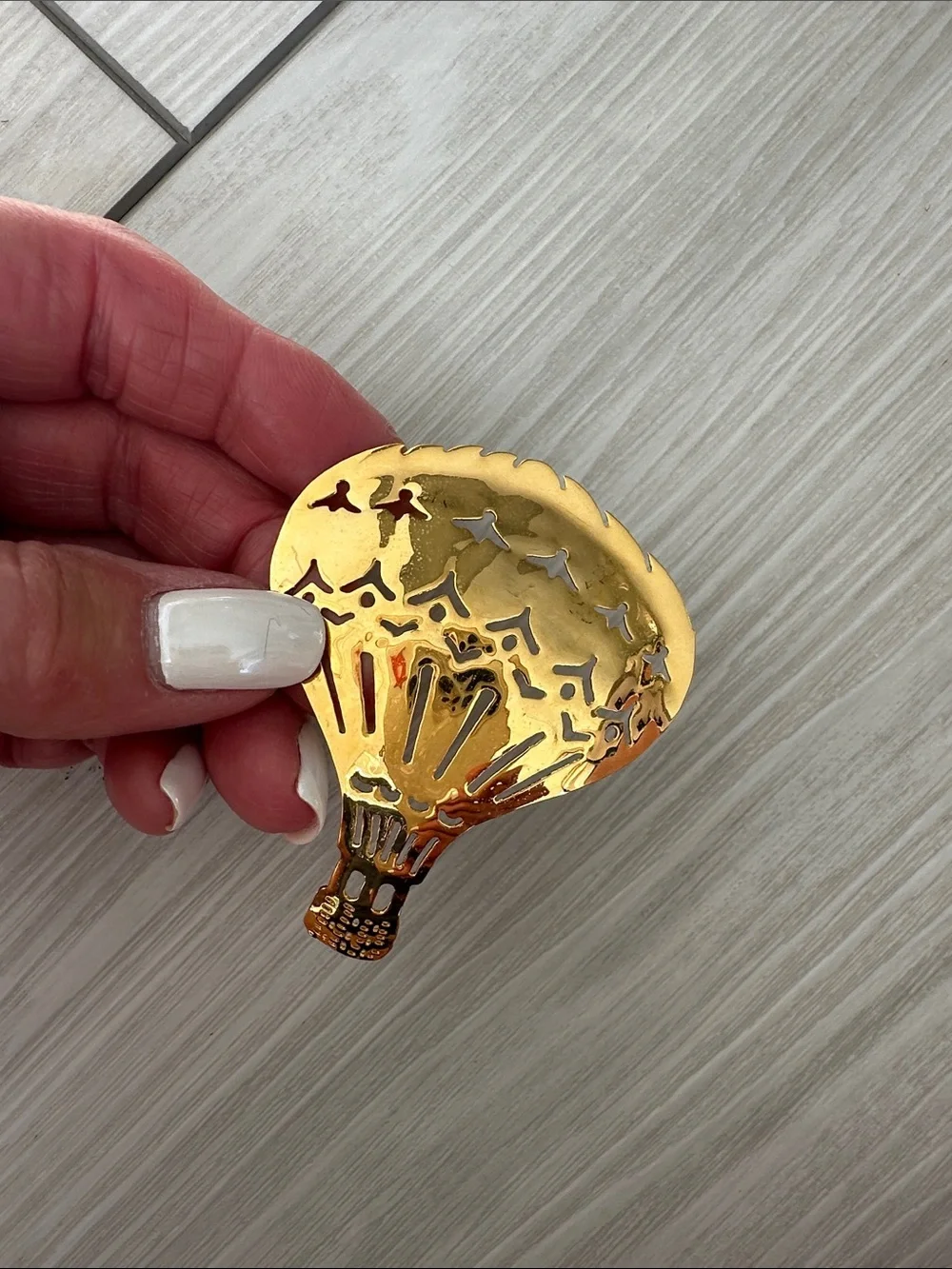Gold Hot Air Balloon Metal Accent brooch